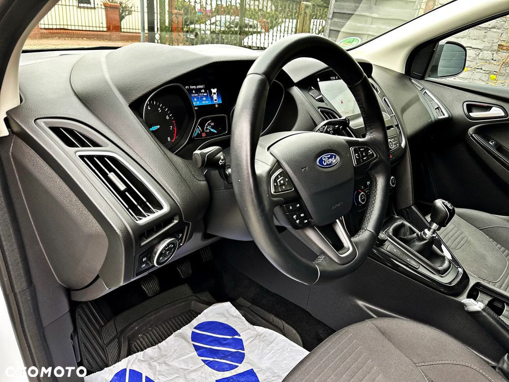 Ford Focus 1.0 EcoBoost Start-Stopp-System TITANIUM STYLE - 5