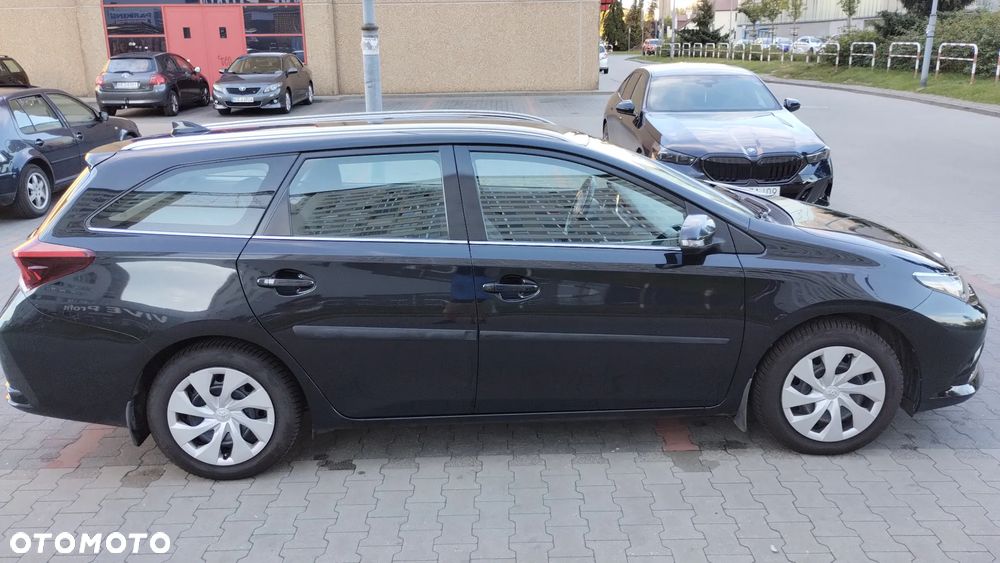 Toyota Auris 1.6 Premium - 7