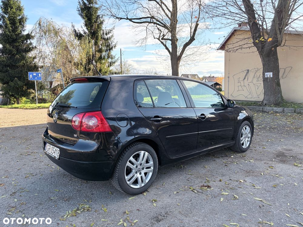 Volkswagen Golf 1.6 Trendline - 6
