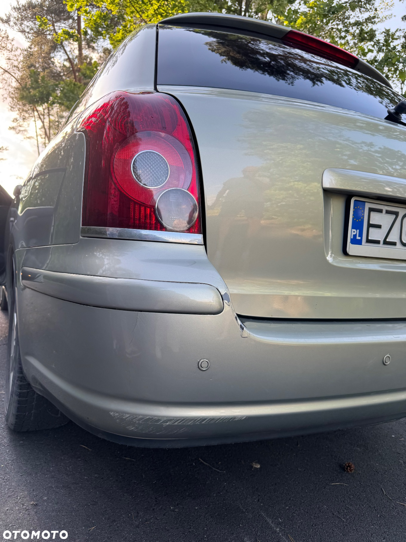 Toyota Avensis - 11