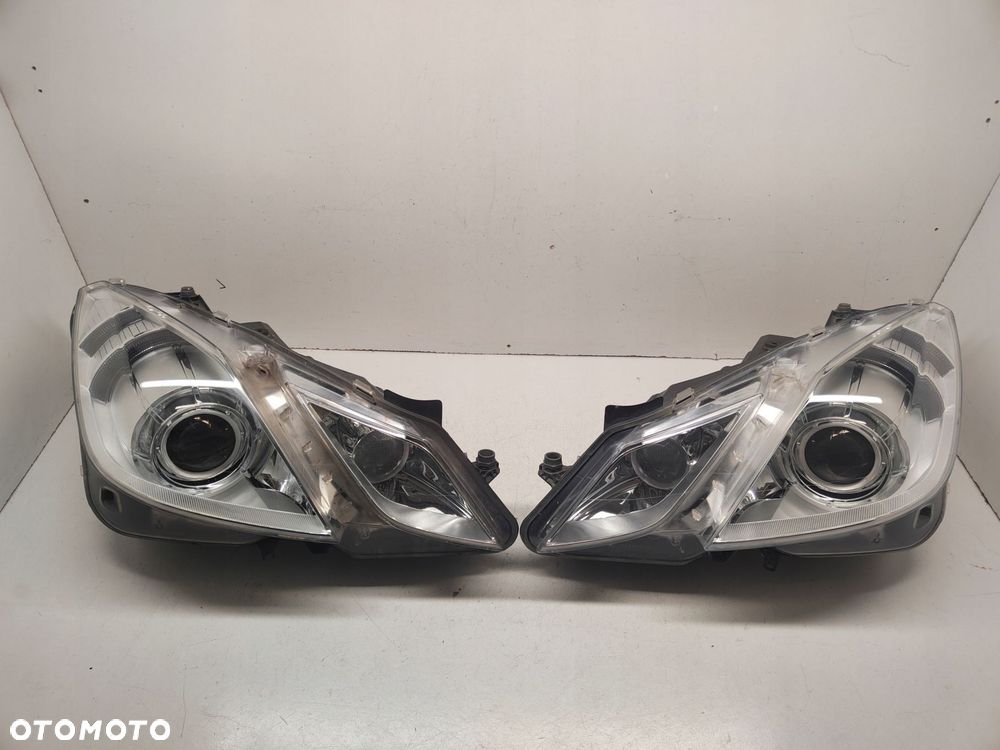 mercedes e klasa w207 coupe komplet lamp przód a2078200259k, a2078204361kz - 1