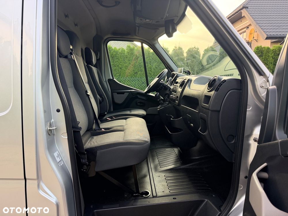 Renault Master - 25