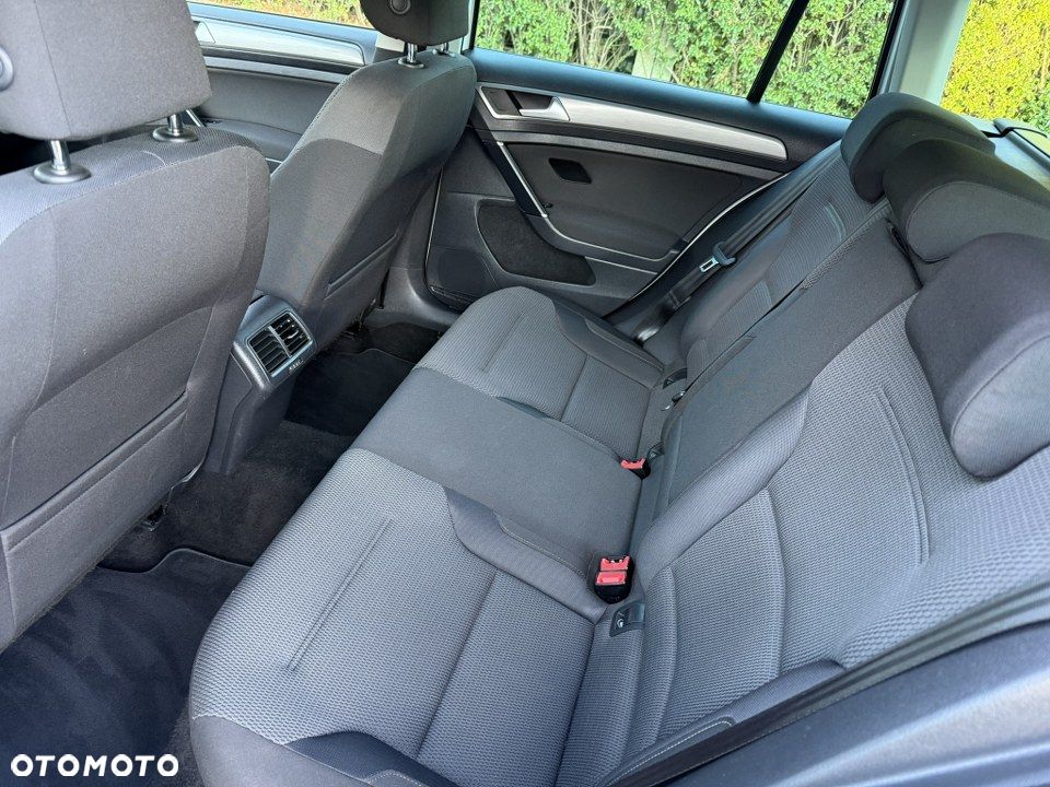 Volkswagen Golf 1.4 TSI (BlueMotion Technology) Highline - 37