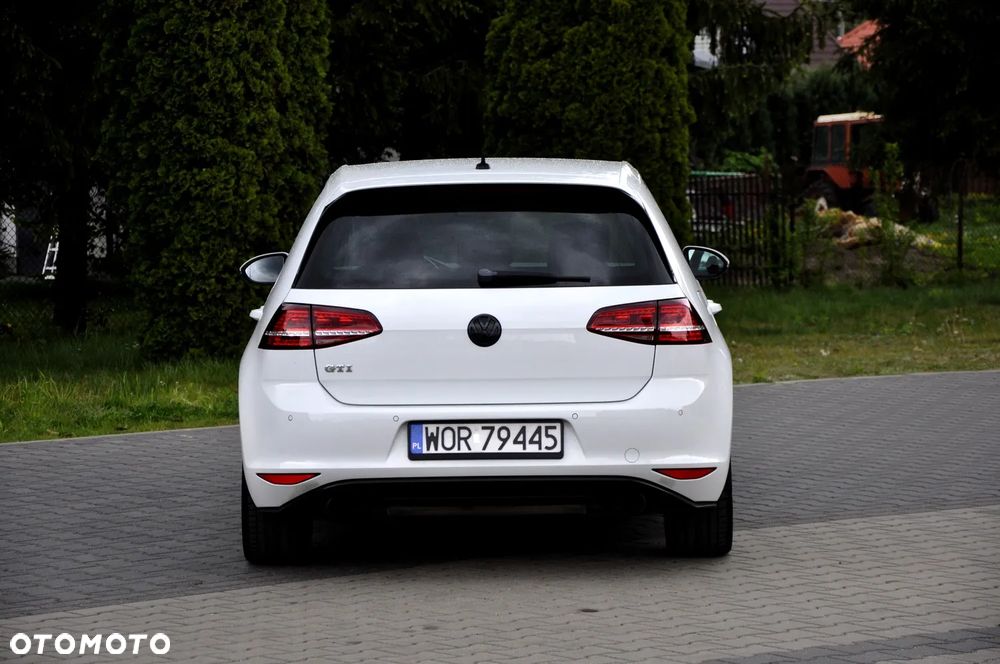 Volkswagen Golf 2.0 TSI BMT GTI - 23