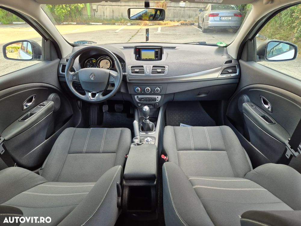 Renault Megane dCi 110 FAP Paris - 6