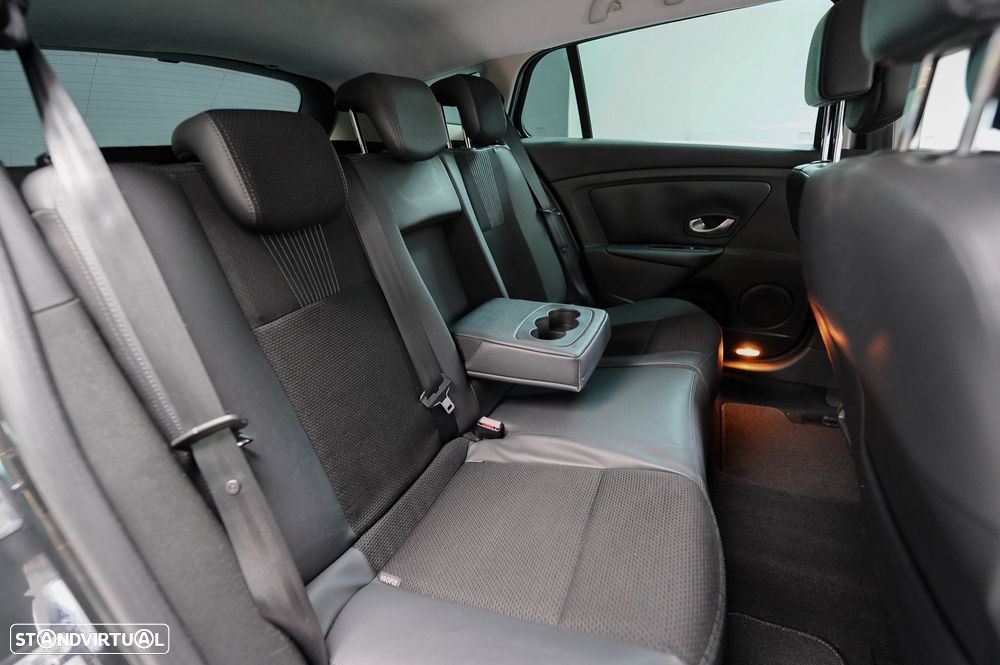 Renault Mégane Sport Tourer 1.5 dCi Dynamique S - 10