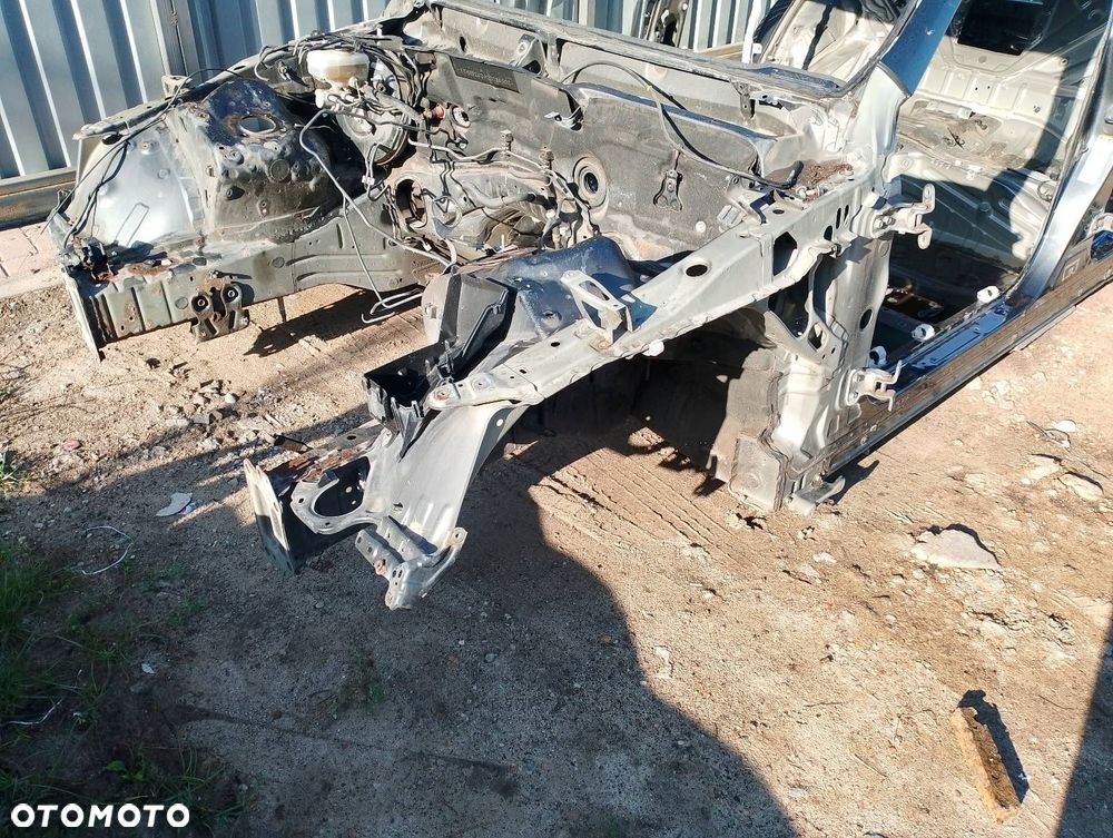 ĆWIARTKA PODŁUŻNICA LEWY PRZÓD LEXUS IS II - 2