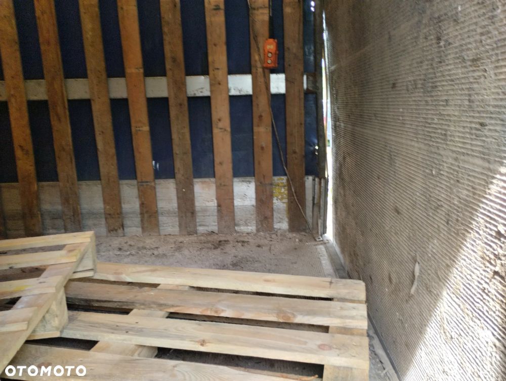 Skrzynia ładunkowa z plandeką do Renault Master - 2