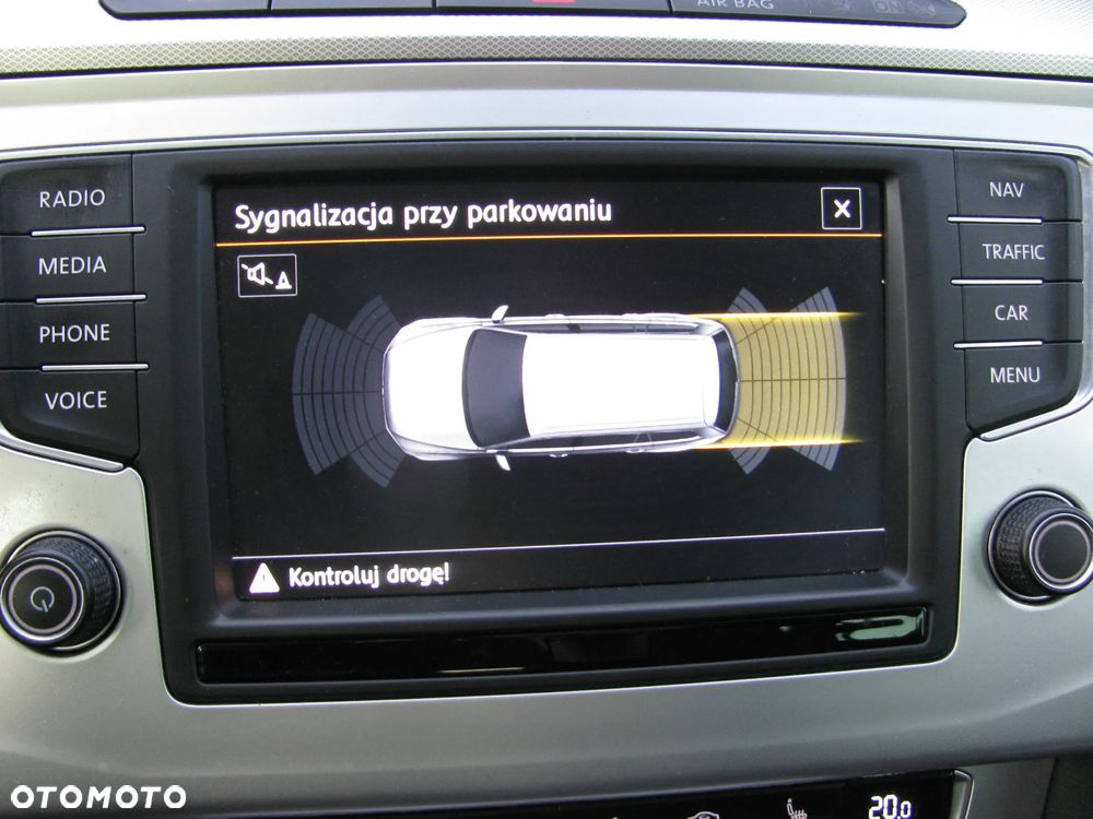 Volkswagen Passat 2.0 TDI SCR DSG Comfortline - 22