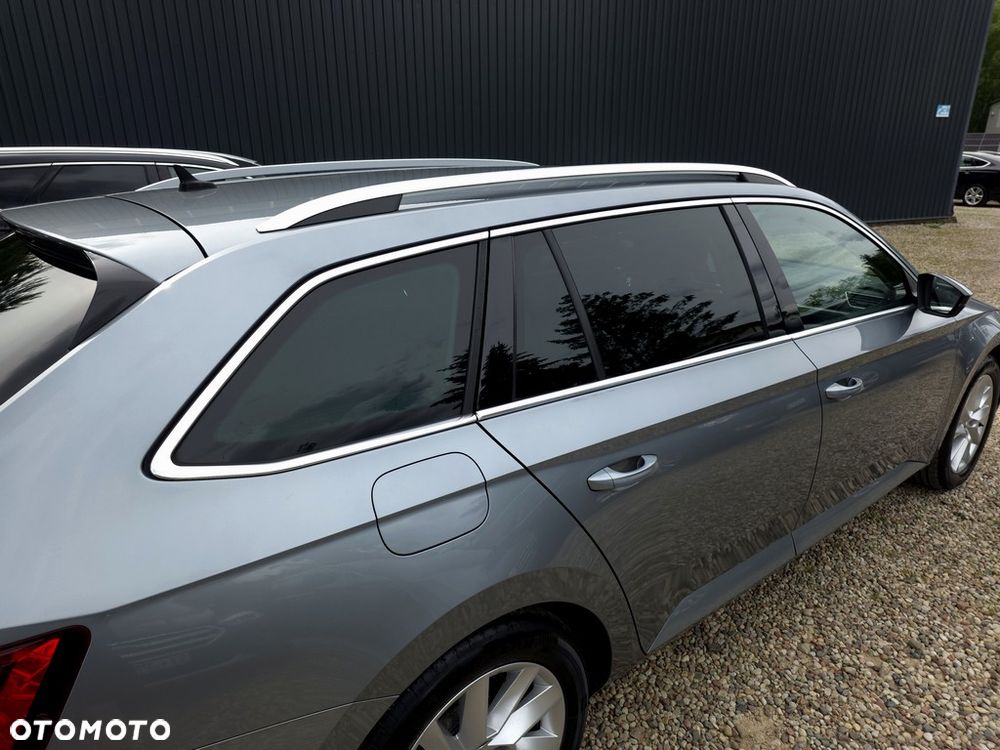 Skoda Superb 2.0 TDI Style - 29