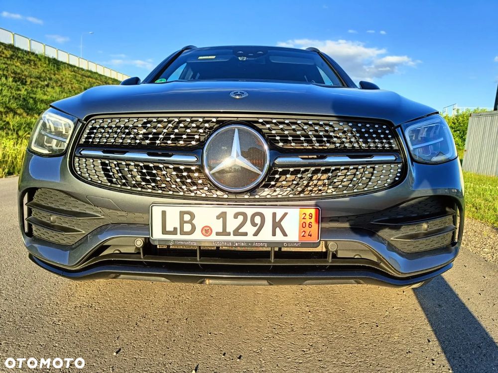 Mercedes-Benz GLC 220 d 4Matic 9G-TRONIC AMG Line - 19