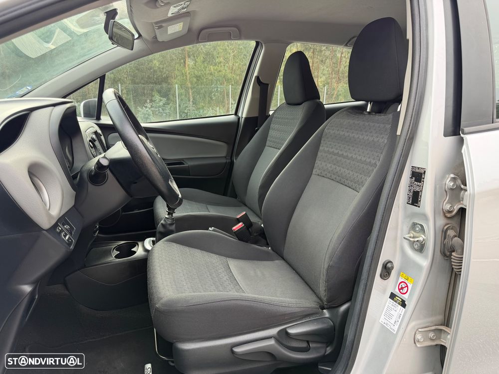 Toyota Yaris 1.4 D-4D Comfort+P.Style - 7