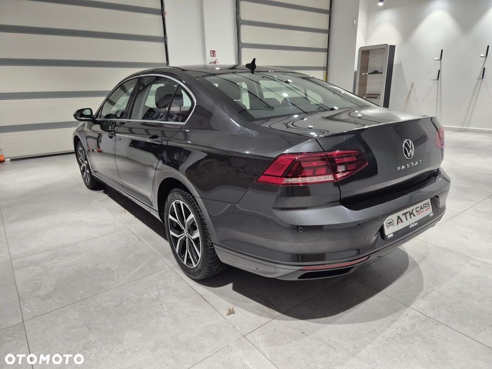 Volkswagen Passat 2.0 TDI EVO Business DSG - 8