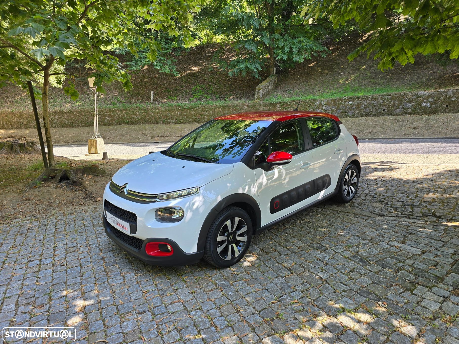Citroën C3 1.2 PureTech Shine EAT6 - 5