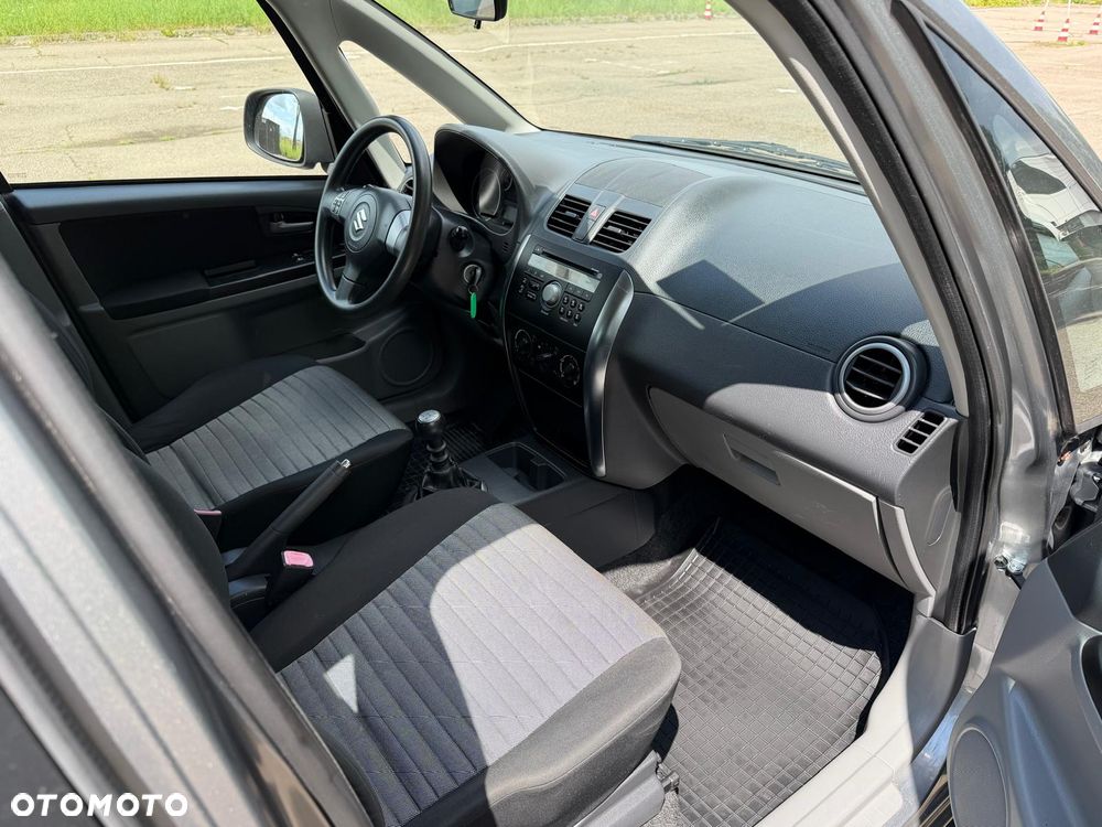 Suzuki SX4 1.6 DDiS Comfort - 11