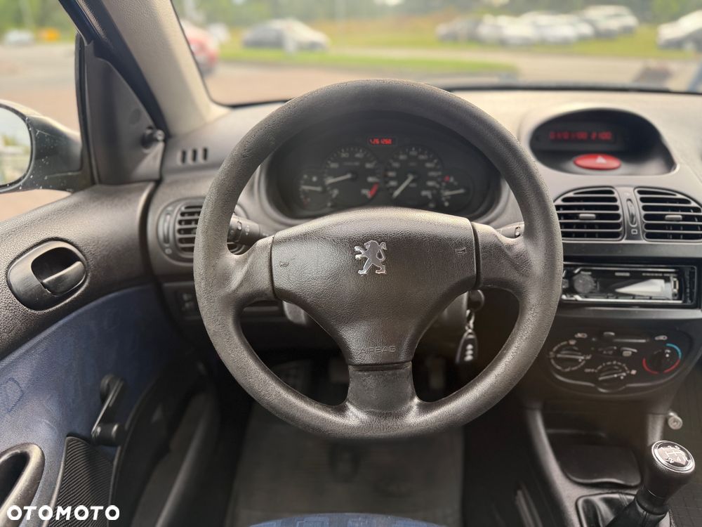 Peugeot 206 1.1 XR Presence - 23