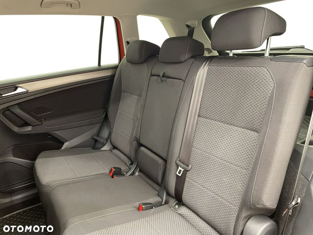 Volkswagen Tiguan Allspace - 13