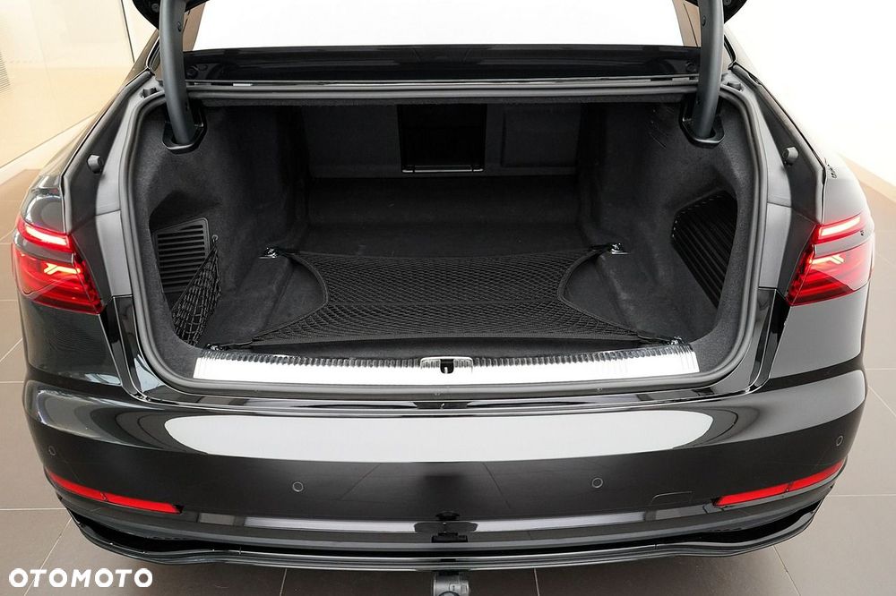 Audi A8 - 9