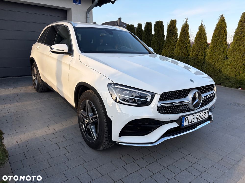 Mercedes-Benz GLC - 4