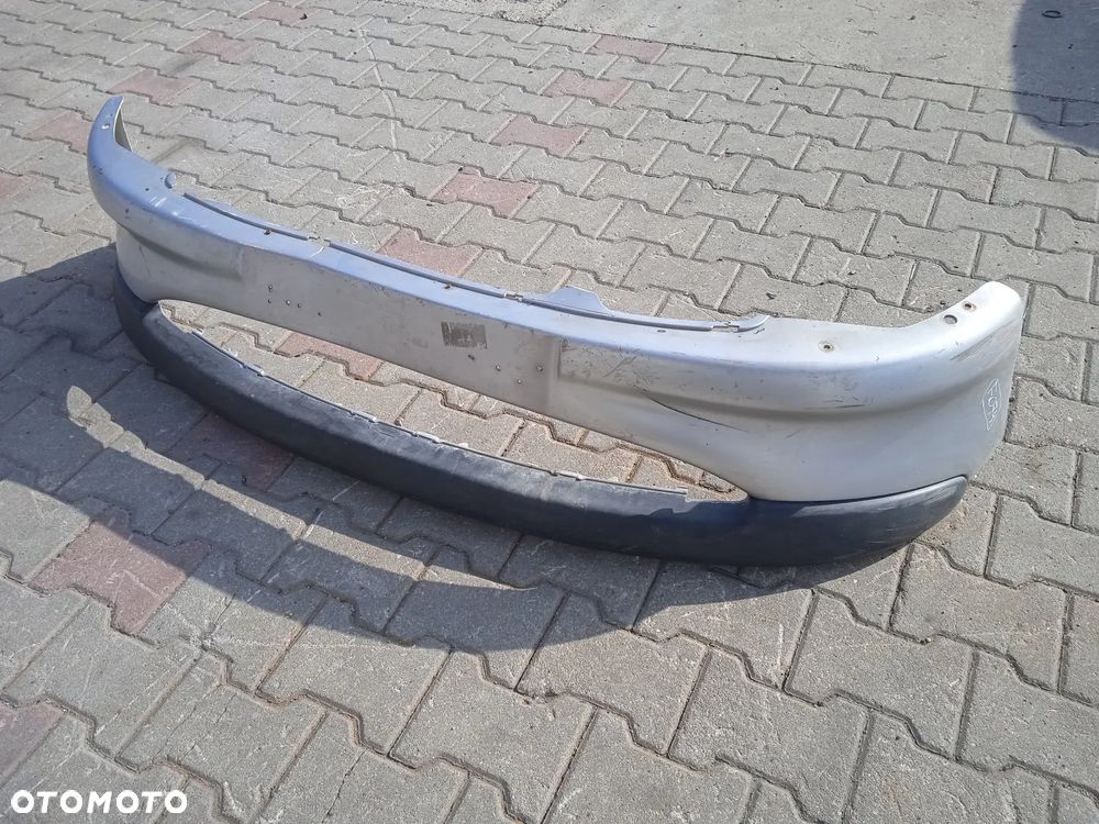 Zderzak przód Peugeot 206 Lift - 11