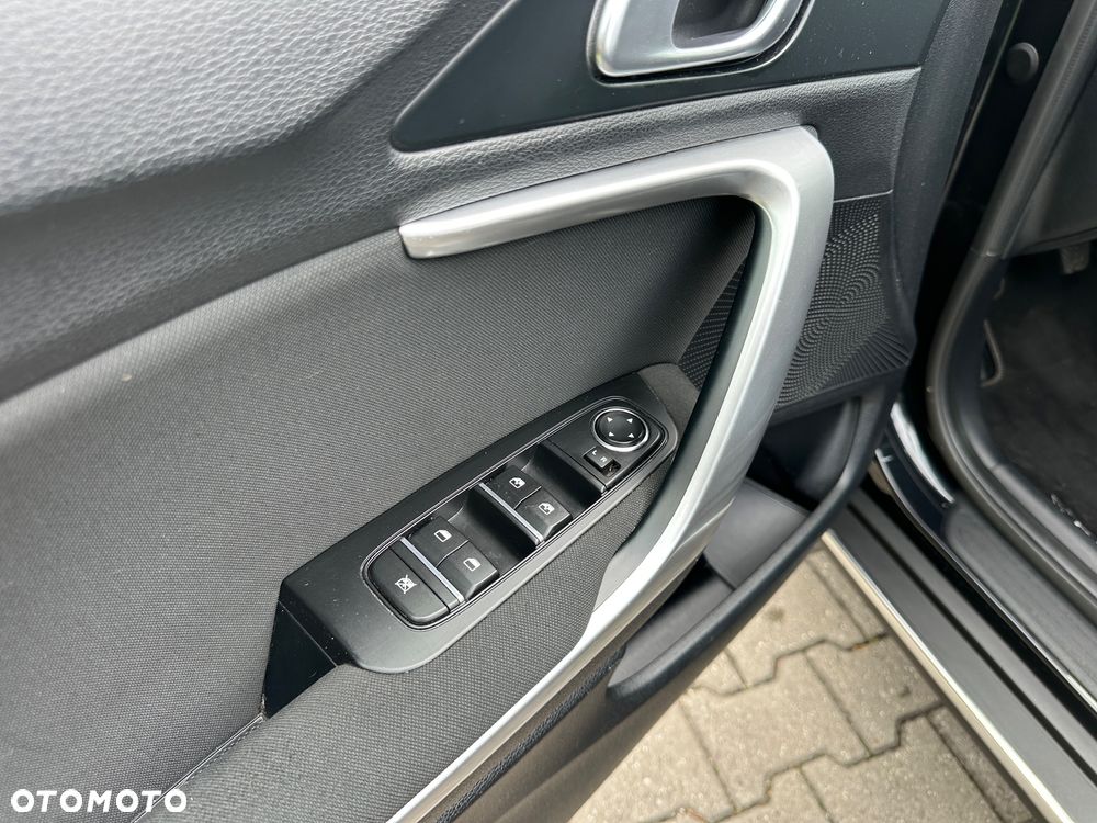 Kia XCeed 1.5 T-GDI OPF BLACK XDITION - 32