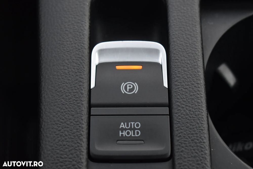 Volkswagen Passat 2.0 TDI DSG (BlueMotion Technology) Highline - 34