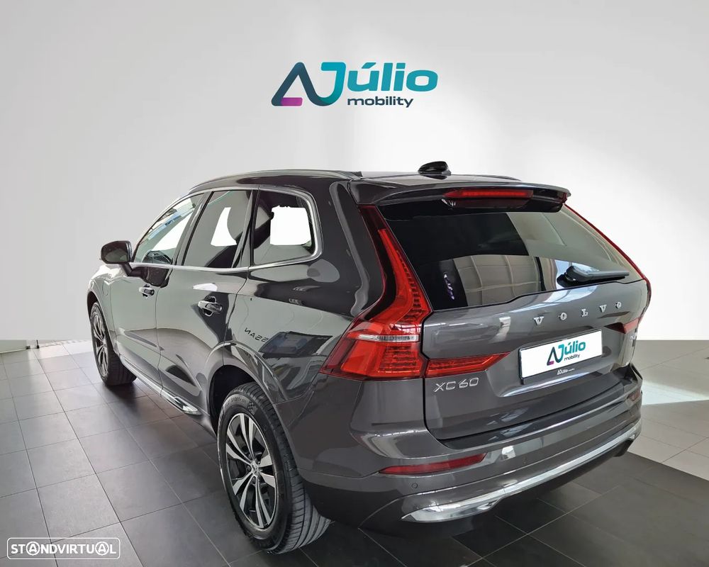Volvo XC 60 2.0 T6 PHEV Core AWD - 7