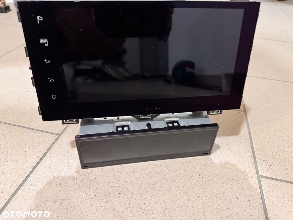 Wyświetlacz ekran radio nawigacja Seat Ateca 575035862D 5FJ919606