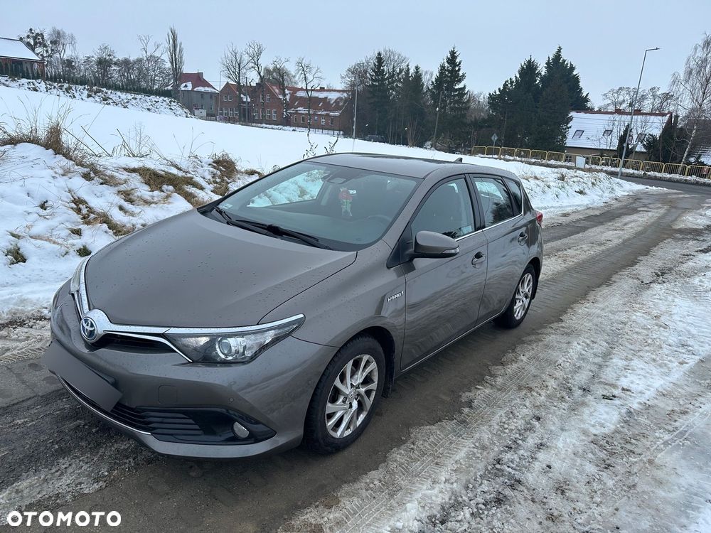 Toyota Auris Hybrid 135 Premium - 2