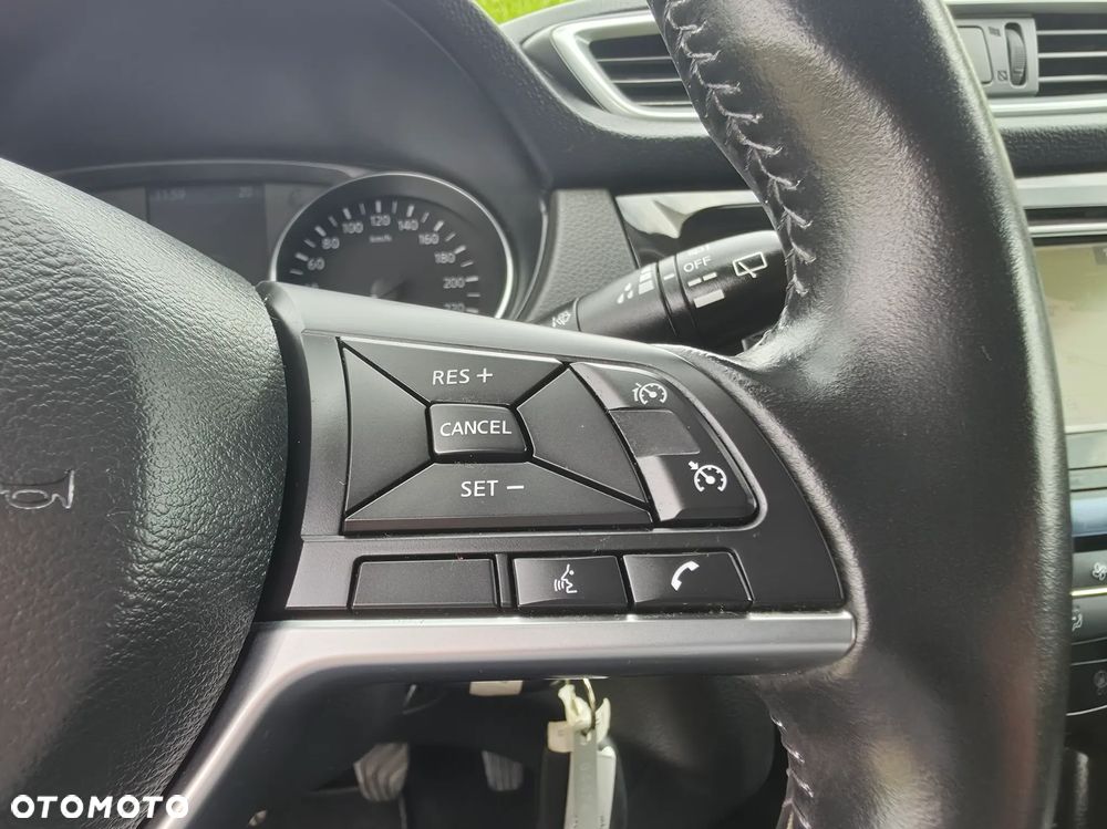 Nissan Qashqai 1.3 DIG-T N-Connecta - 21