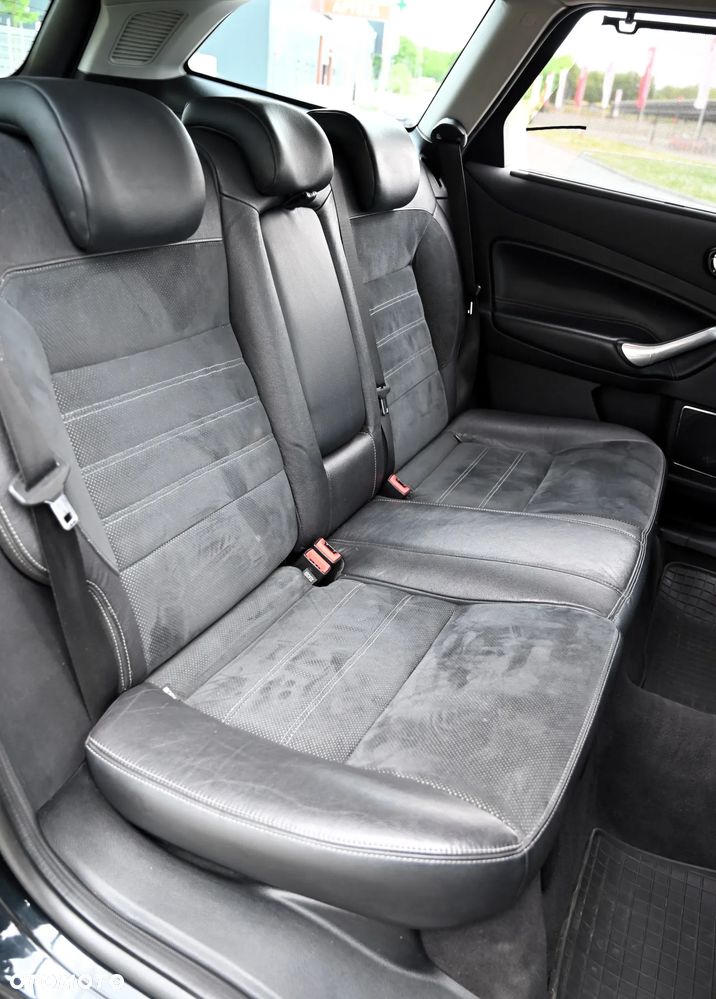 Ford Mondeo - 26