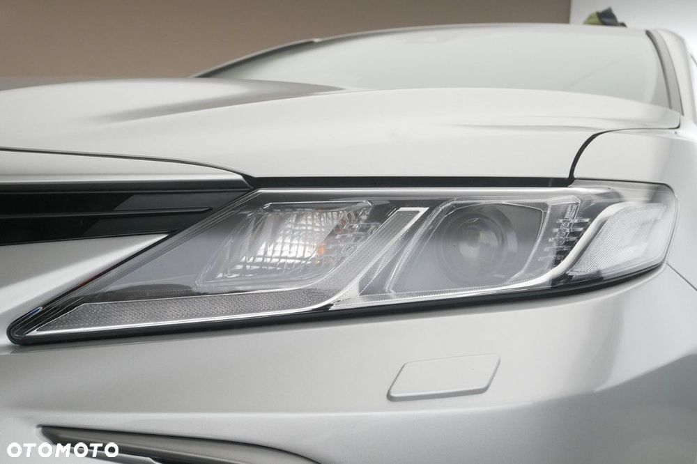 Toyota Camry 2.5 Hybrid Comfort CVT - 13