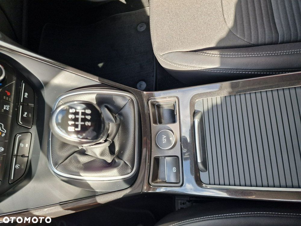 Ford Kuga 1.5 EcoBoost 2x4 Titanium - 31