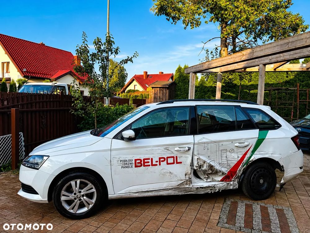 Skoda Fabia 1.0 TSI Style Color - 6