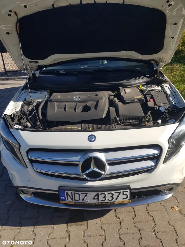 Mercedes-Benz GLA - 5