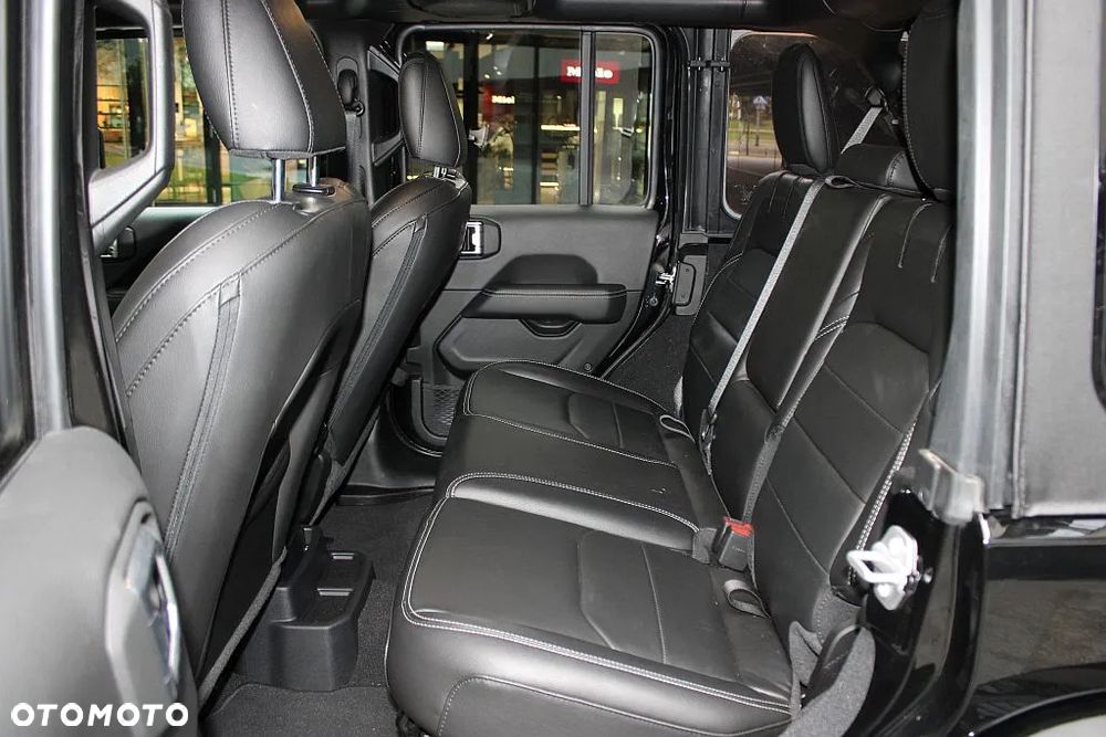 Jeep Wrangler Unlimited 2.0 4xe Plug-In Hybrid Softtop Sahara - 16
