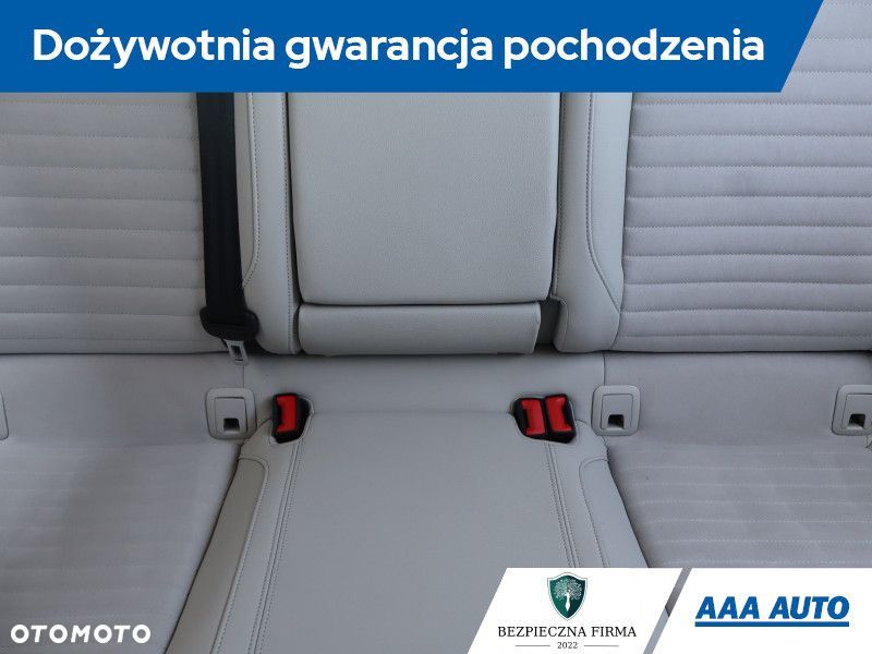 Volkswagen Passat Variant - 12