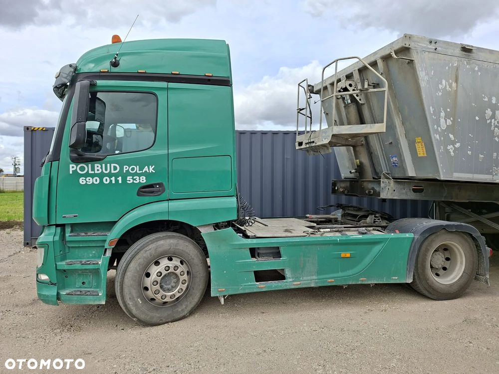 Mercedes-Benz Actros - 4