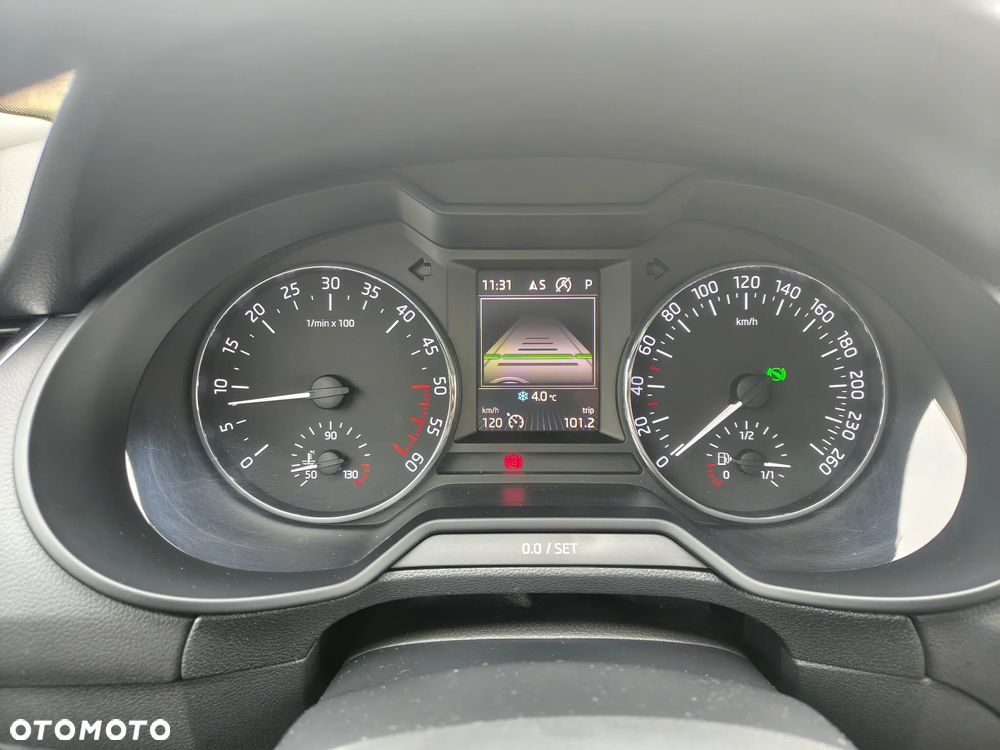 Skoda Octavia 2.0 TDI 4x4 Elegance DSG - 11