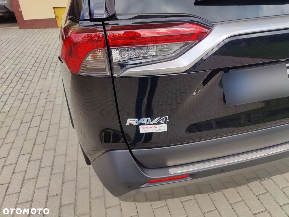 Toyota RAV4 - 5