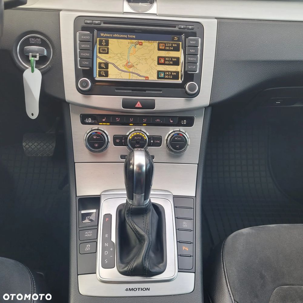 Volkswagen Passat 2.0 TDI 4Mot Highline DSG - 18