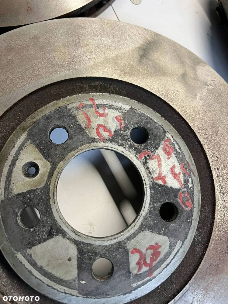 8K0 105T Zacisk hamulcowy przedni SWAP 345MM Audi A4 S4 B8 8K 2010 PRZÓD - 8