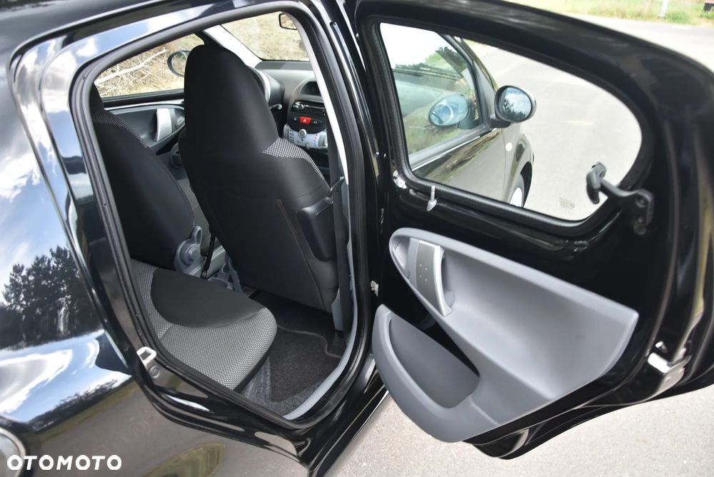 Toyota Aygo 1.0 VVT-i Luna EU5 - 29