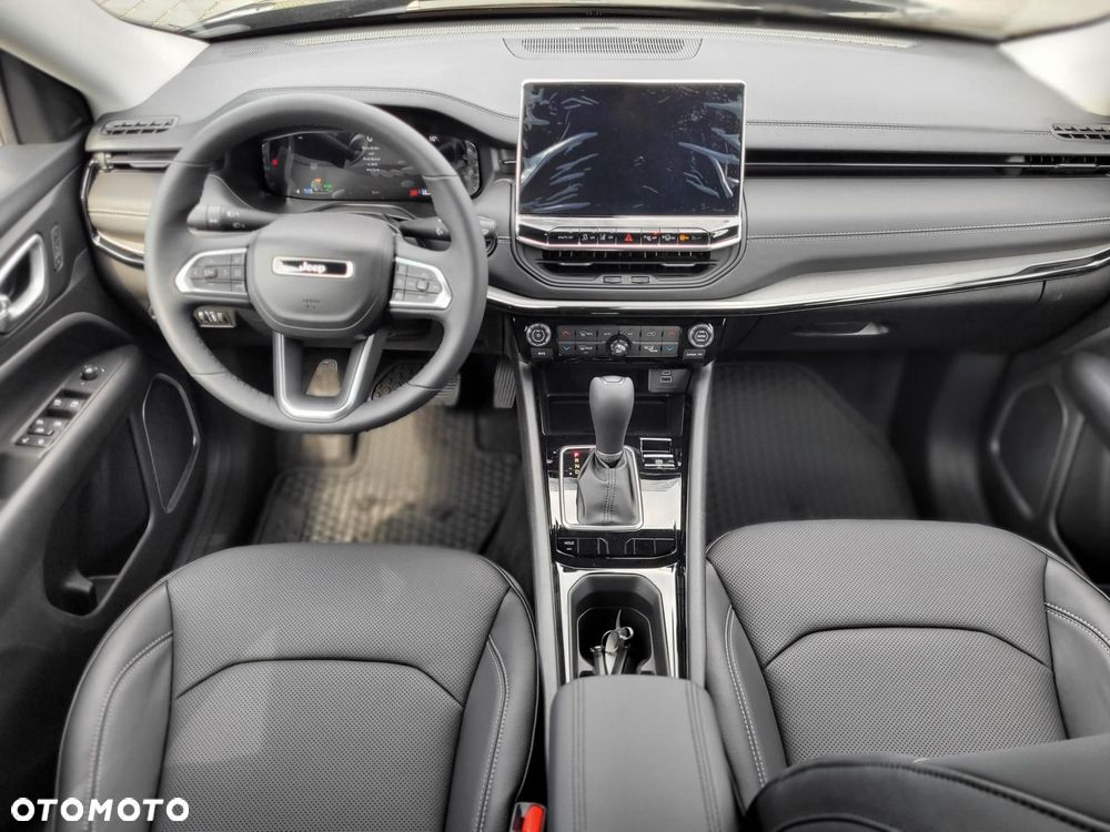 Jeep Compass - 18