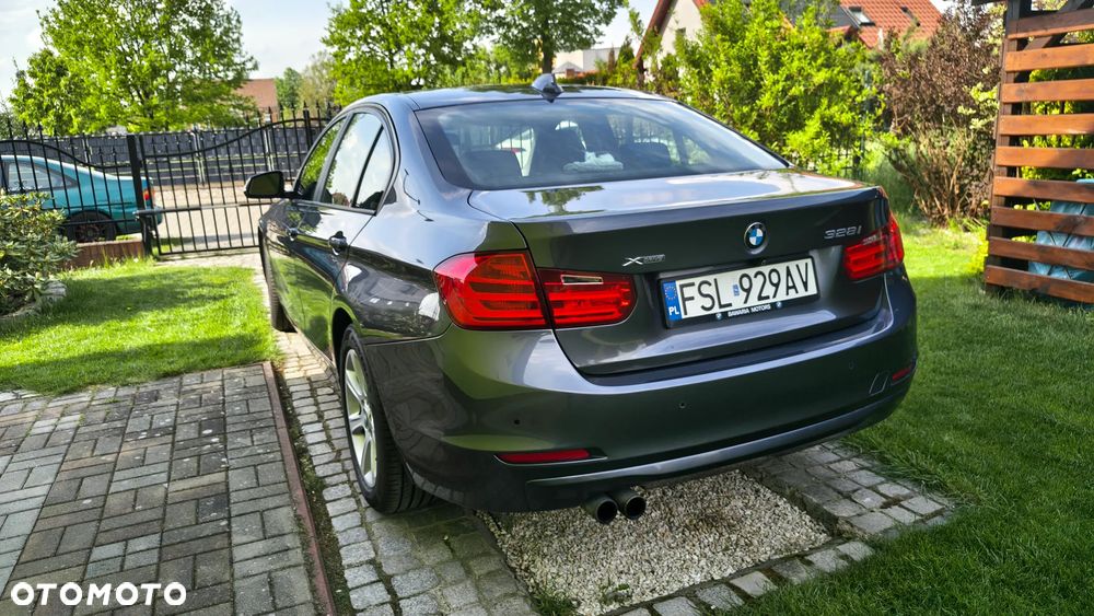 BMW Seria 3 328i xDrive - 1