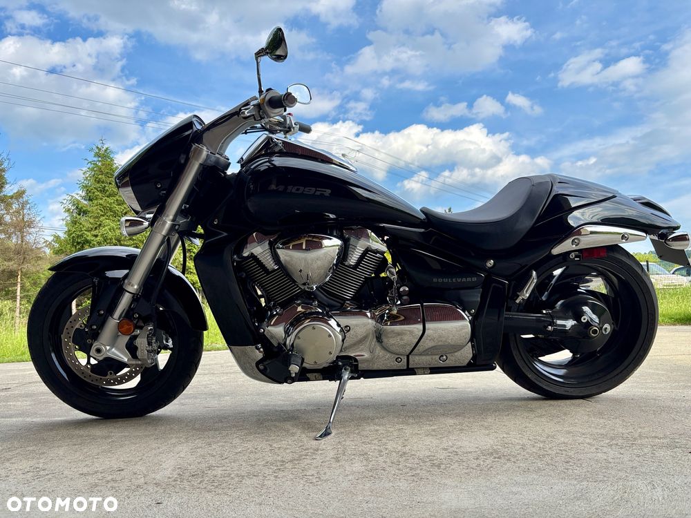 Suzuki Boulevard - 3