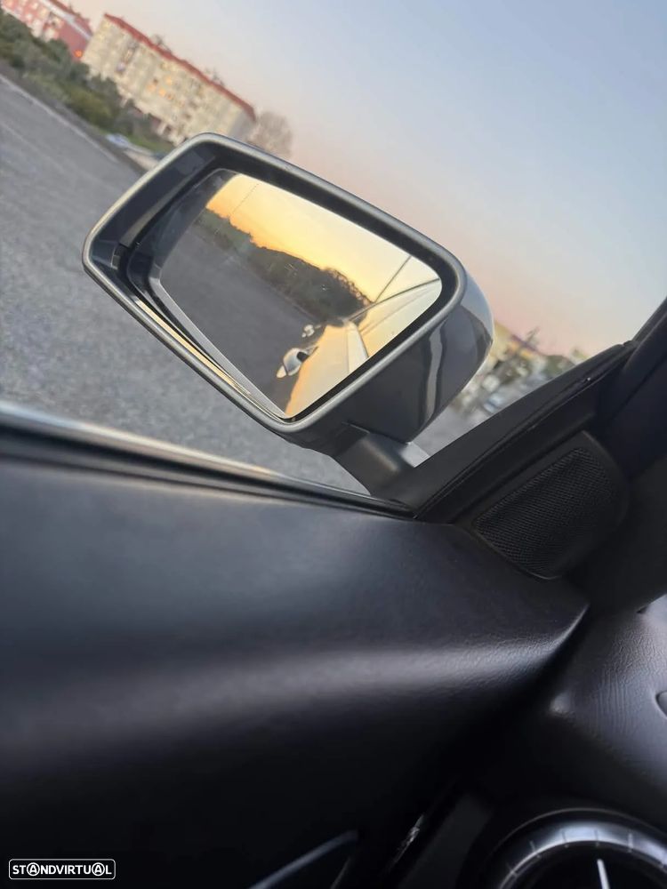 Mercedes-Benz CLA 180 d Shooting Brake Urban - 17