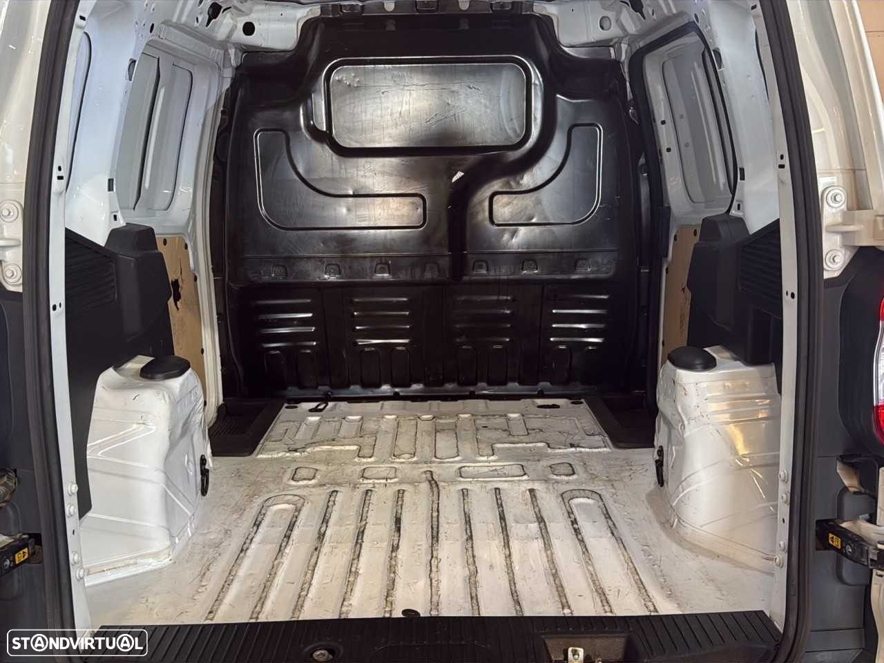 Ford Transit Connect - 14