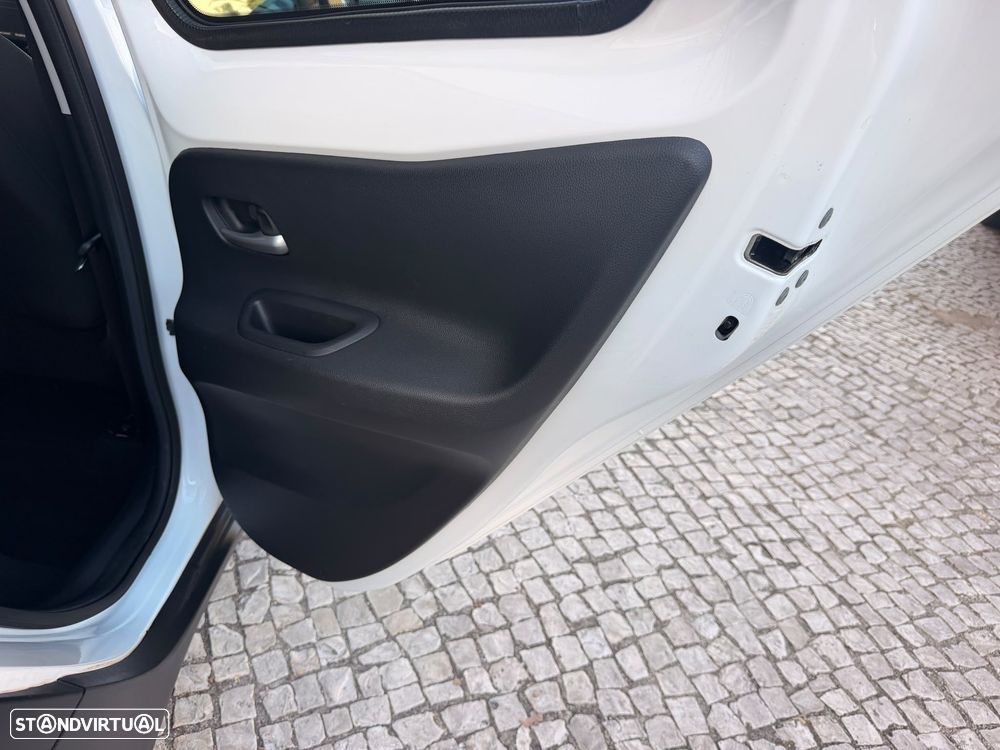 Toyota Aygo x-play - 35