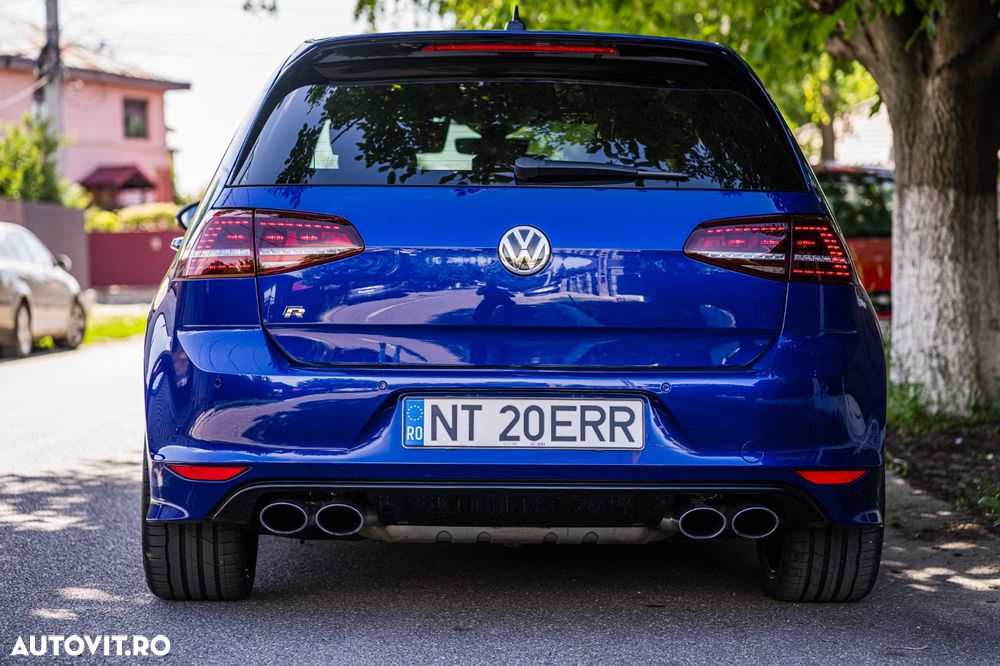 Volkswagen Golf 2.0 TSI BMT 4Mot DSG R - 7